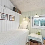 Ferienhaus Beautiful In With Wifi *